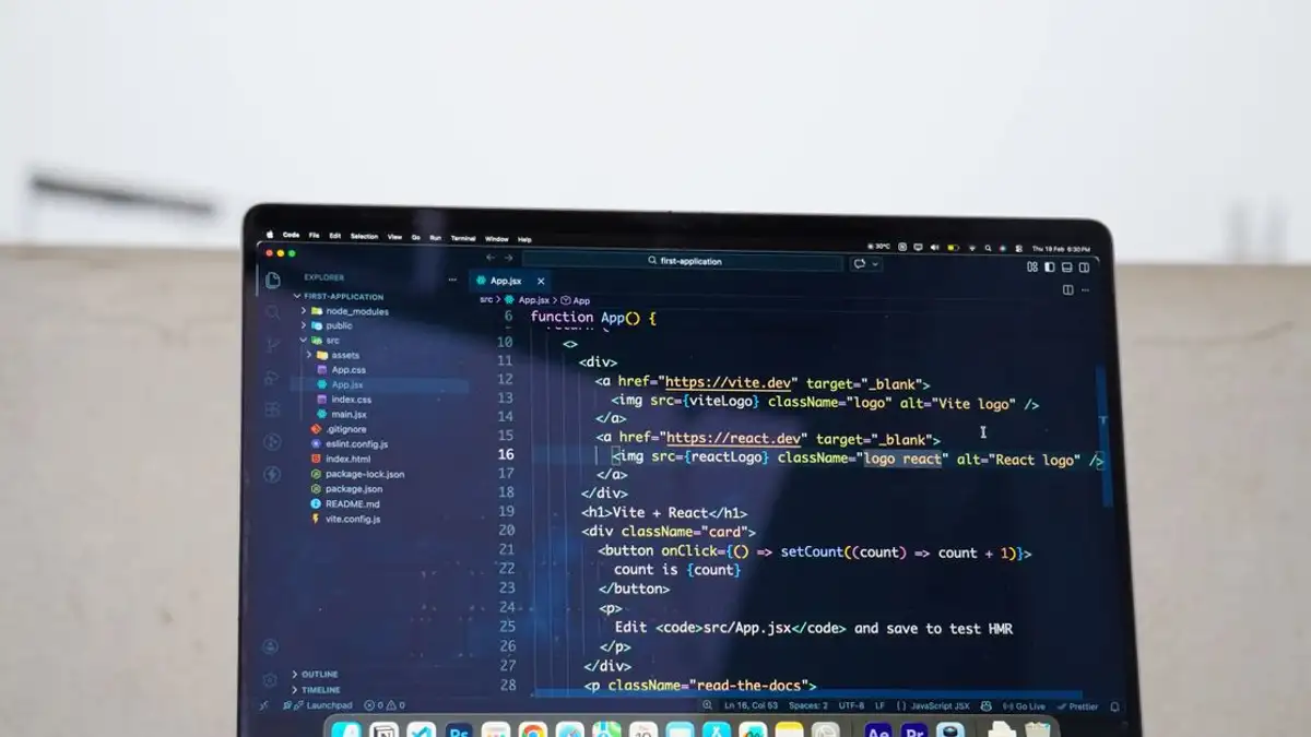 Website vs Landing Page: Mana yang Tepat untuk Bisnis?